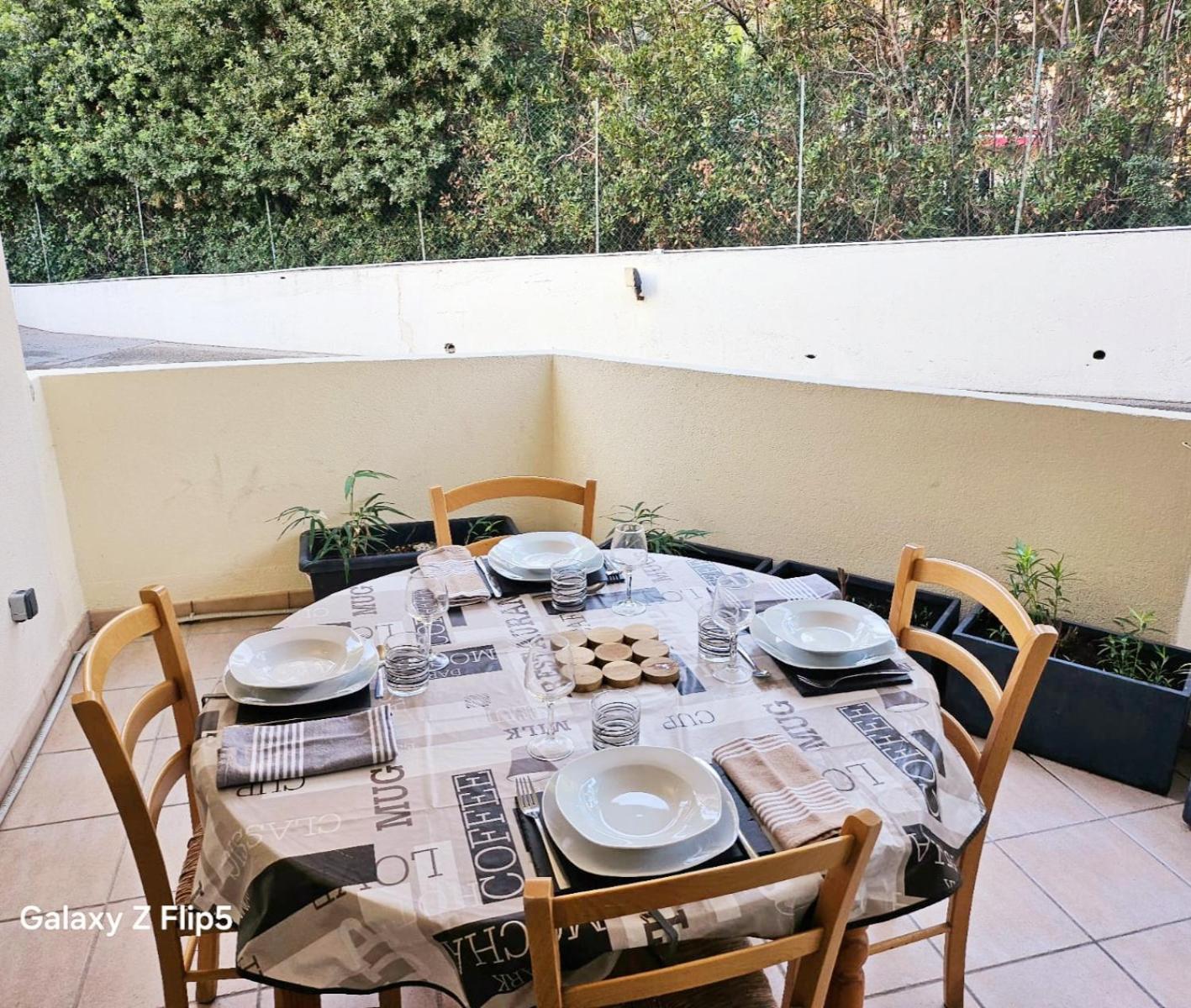 Saint-RaphaëlBalcon, Parking, Piscine Et Clim' A 2 Pas Du Port Santa Lucia公寓 外观 照片