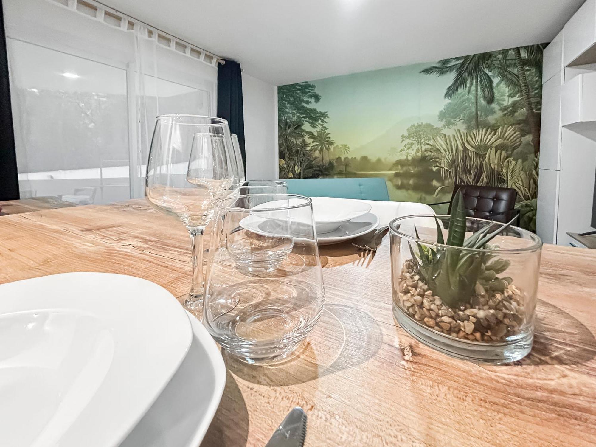 Saint-RaphaëlBalcon, Parking, Piscine Et Clim' A 2 Pas Du Port Santa Lucia公寓 外观 照片